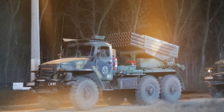 Pasukan Rusia Menginvasi Ukraina Setelah Putin Perintahkan Penyerangan