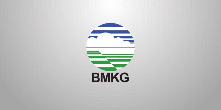 BMKG Peringatkan Potensi Gelombang Tinggi Hingga 4 Meter