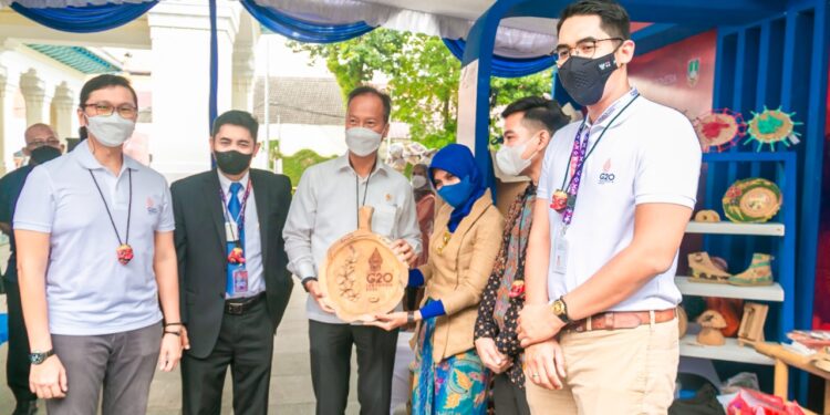 Pertemuan TIIWG Ajak UMKM Solo Masuk Pasar Internasional