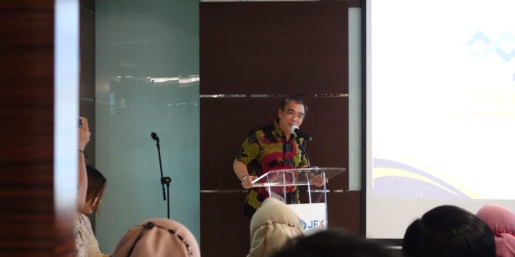 Transaksi Perdagangan JFX Lampaui Target