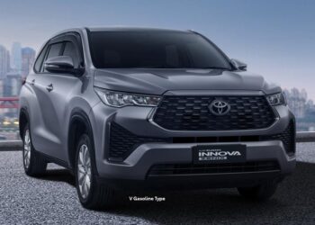 TMMIN Ekspor Perdana Mobil Kijang Innova Zenix