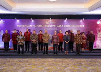 Jokowi Ingatkan Regulator untuk Perketat Pengawasan Setelah Kasus Anjloknya Saham Adani