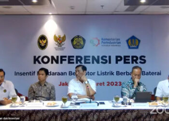 Kementerian ESDM Salurkan Bantuan Program Konversi KBLBB