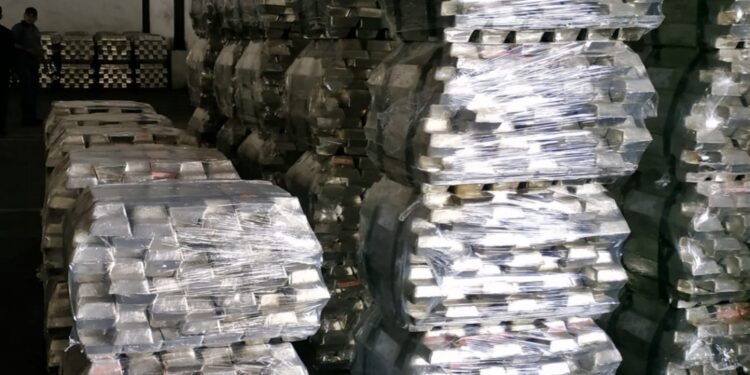 Harga Timah Melonjak 10% Menyusul Kabar Pelarangan Tambang di Myanmar