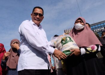 21,3 Juta Keluarga Dapat Bantuan Beras 10 Kilogram Per Bulan