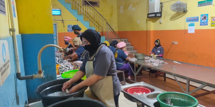 KKP Sukses Bikin Pengolah Ikan Asal Bandung Naik Kelas