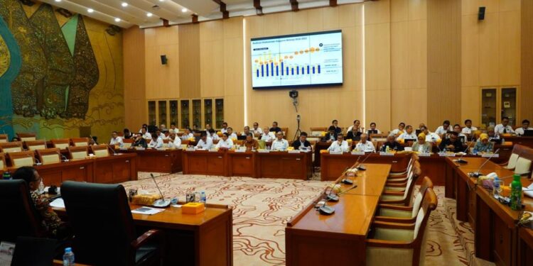 Komisi VII DPR, Menteri ESDM Sepakati Subsidi Listrik Rp73,24 Triliun untuk RAPBN 2024