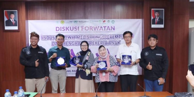 Industri Sawit Bebas Pekerja Anak dan Melindungi Pekerja Perempuan
