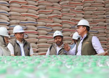 BULOG Pastikan Stok Beras dan Minyak Goreng Aman Sampai Akhir Tahun