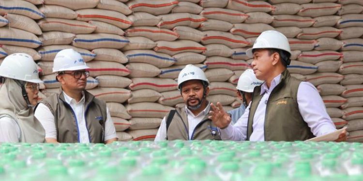 BULOG Pastikan Stok Beras dan Minyak Goreng Aman Sampai Akhir Tahun